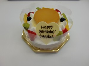 ユニモール　パステルのプリンケーキで誕生日のお祝い♪